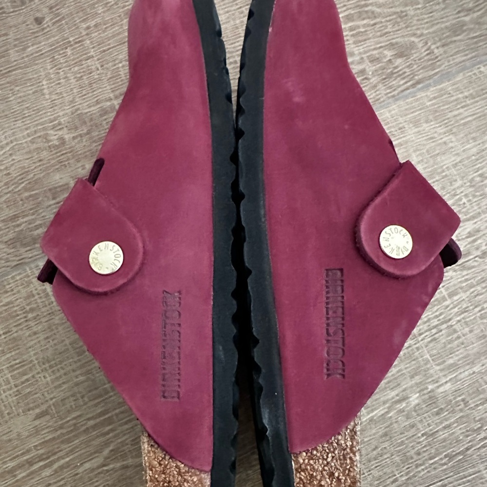 Birkenstock Women's Plum Suede Mules/Clogs!!